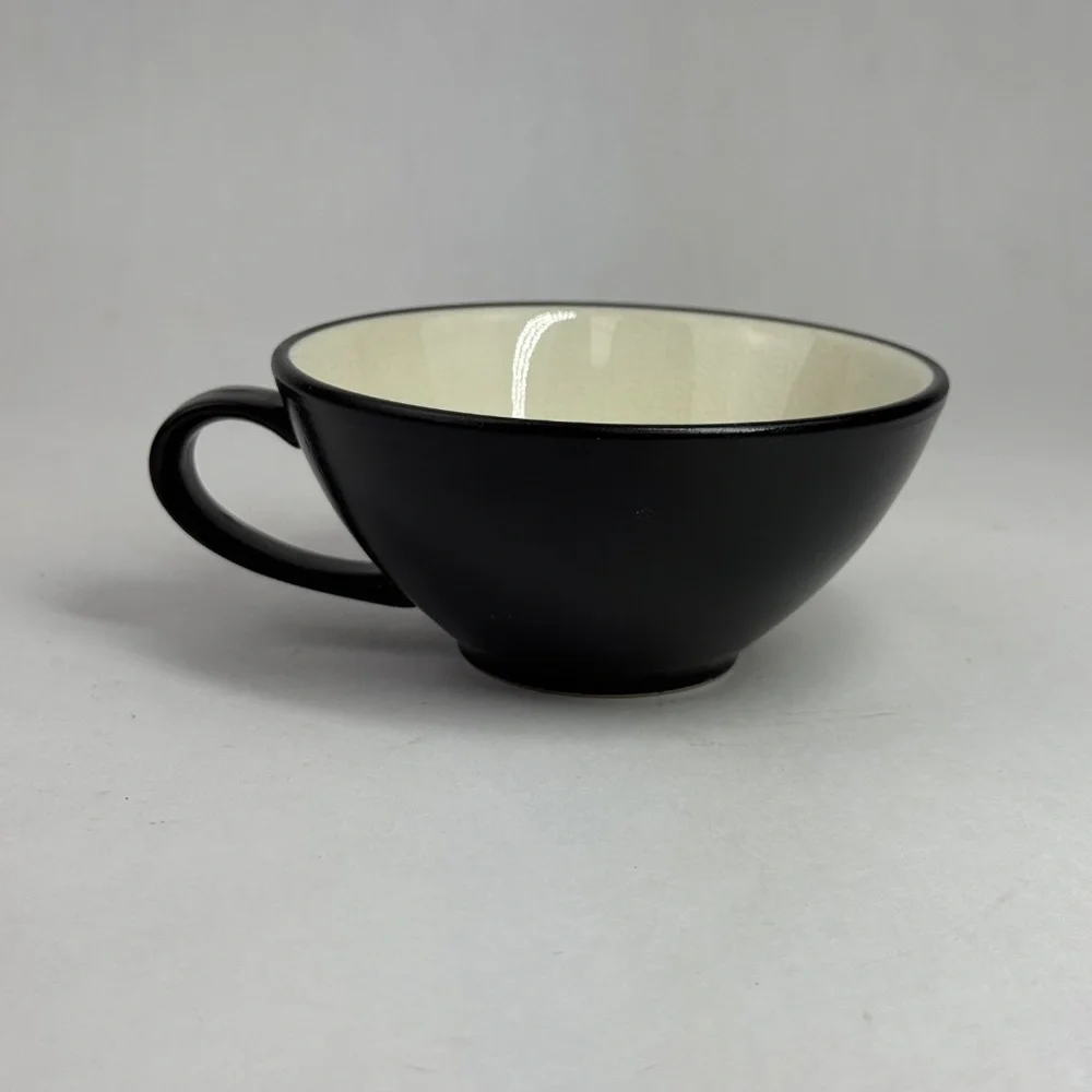 Crate & Barrel Kathleen Wills Kita Flat Cups Matte Black Cream Set of 4 Japan